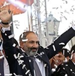 نیکول پاشینیان، رهبر مخالفان در ارمنستان به عنوان نخست‌وزیر جدید انتخاب شد
